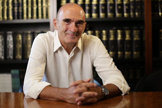andreas koutsolampros